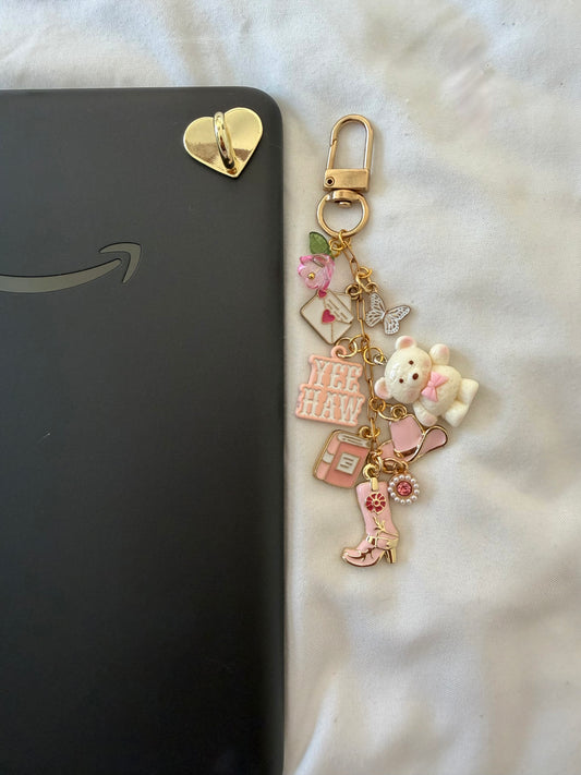 The Cutesy Cowgirl 🤠 🎀