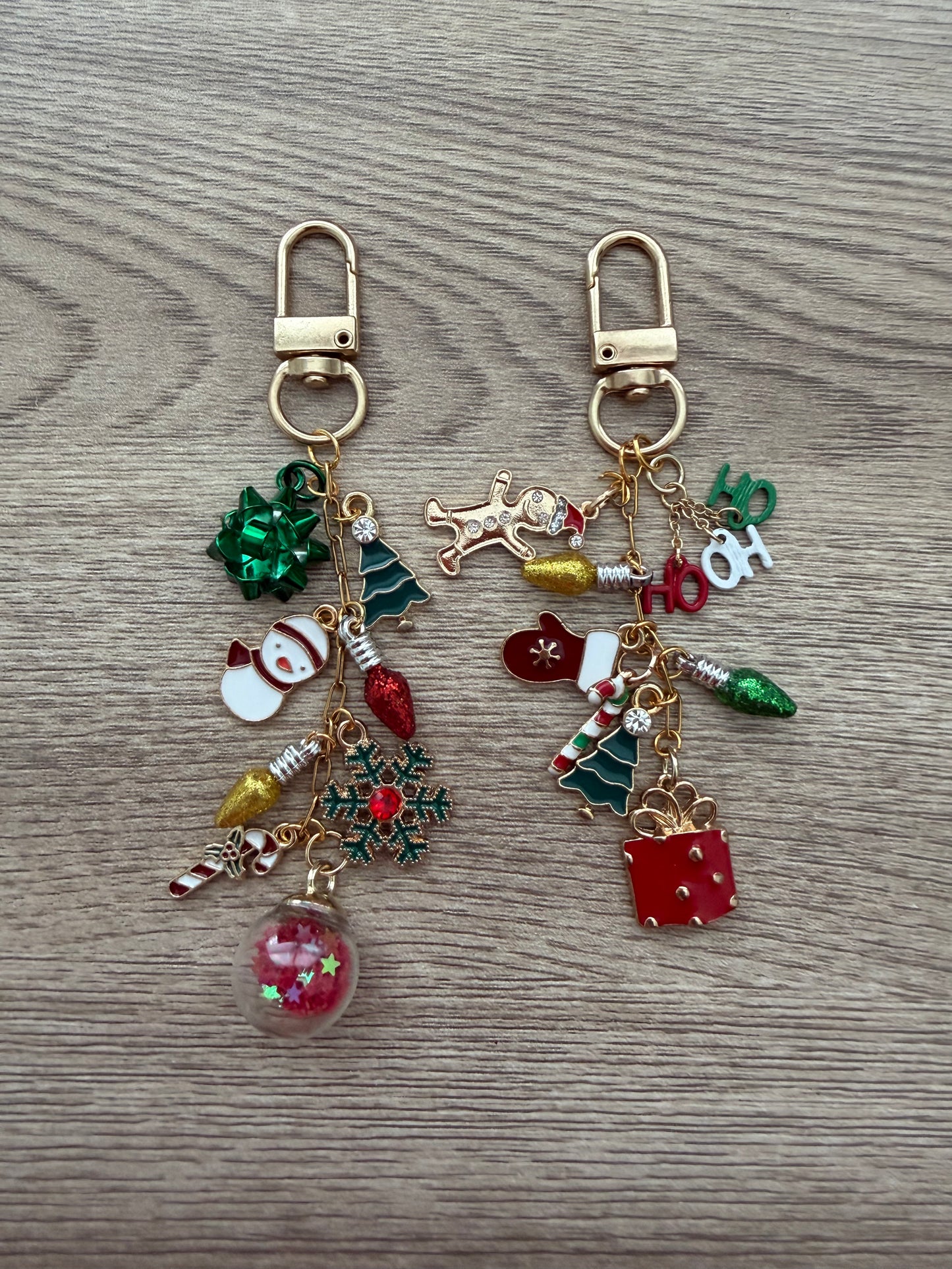The Cozy Holiday Kindle Charm Set āļøš