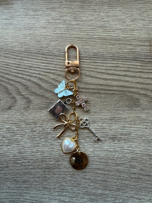 Royal Butterfly | E-Reader & Keychain Accessory 🦋🪞